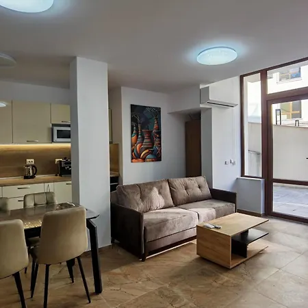 Апартаменти Cabacum Pleasure Beachfront - 50m To And Pool Варна