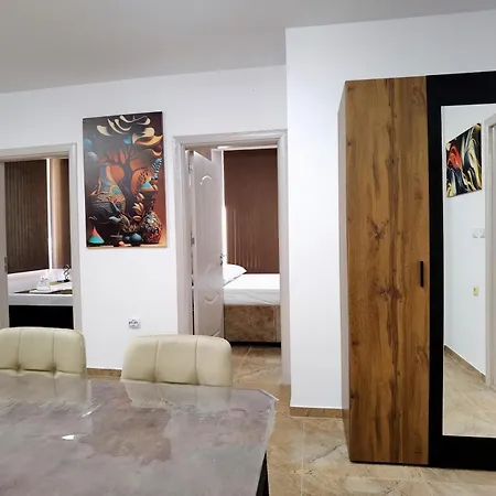 Cabacum Pleasure Beachfront - 50m To And Pool Апартаменти Варна